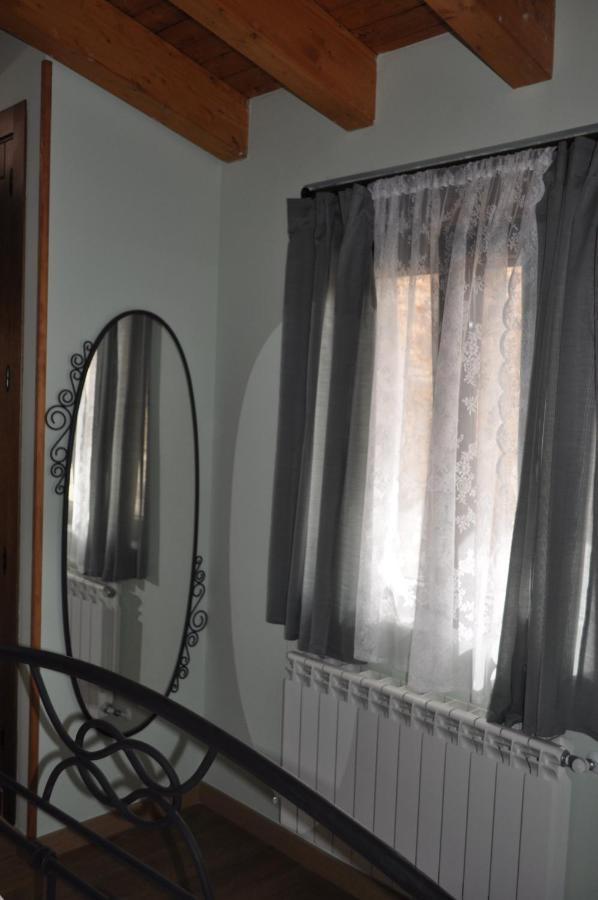 El Rincon Secreto De Gredos Especializada En Celiaquia Y Diabetes Y Jacuzzi Pension Tormellas Buitenkant foto