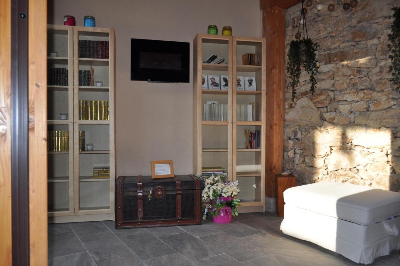 El Rincon Secreto De Gredos Especializada En Celiaquia Y Diabetes Y Jacuzzi Pension Tormellas Buitenkant foto