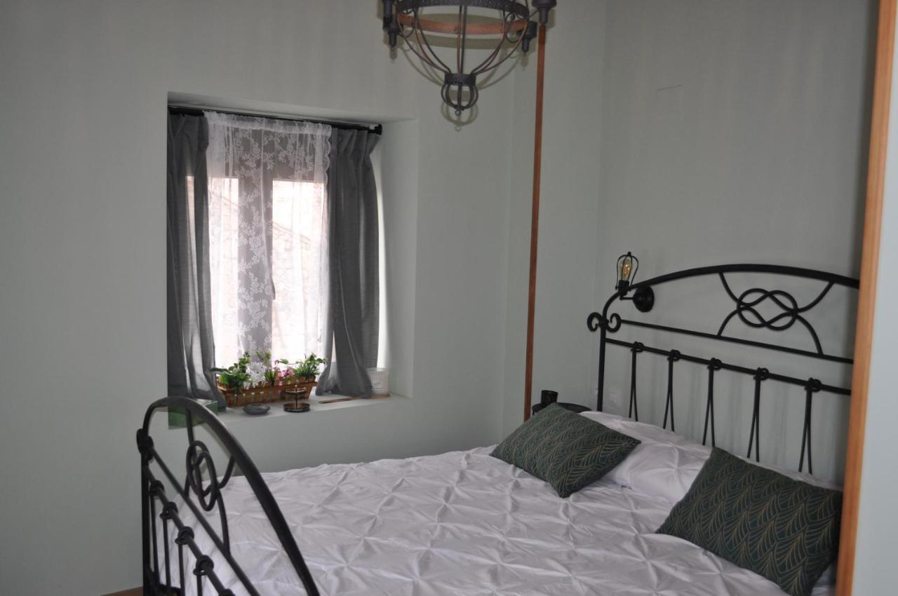El Rincon Secreto De Gredos Especializada En Celiaquia Y Diabetes Y Jacuzzi Pension Tormellas Buitenkant foto